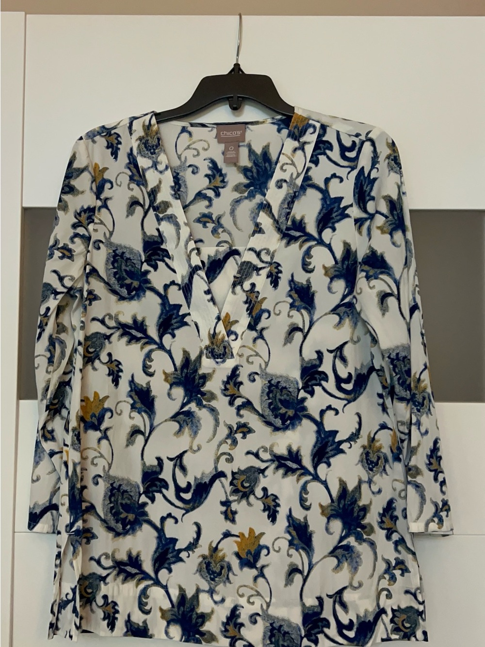 Chico's White Floral Vine V-Neck Tunic with Blue and Gold Accents